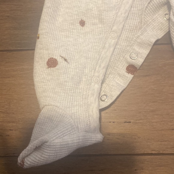 Fall Thanksgiving cute baby sleep and play 9 months Carter’s - Picture 4 of 5